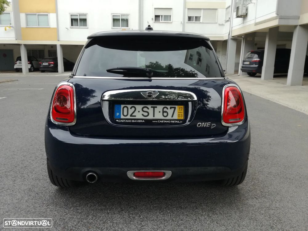 MINI 3 Portas One D - 6