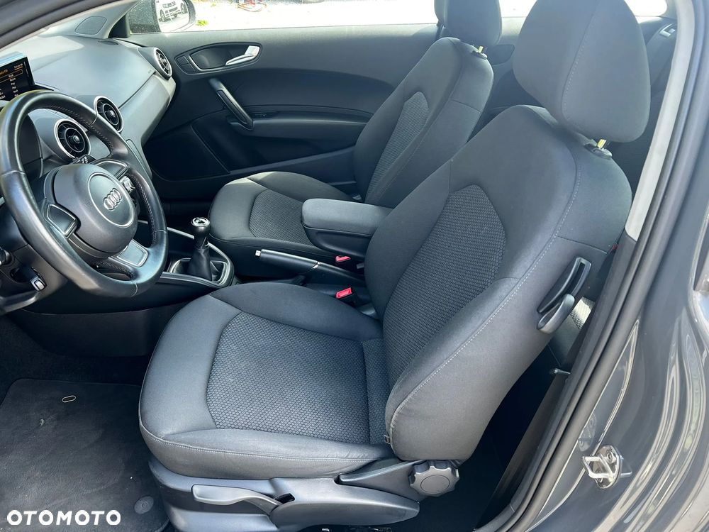 Audi A1 3-drzwiowe 1.0 TFSI ultra design - 9