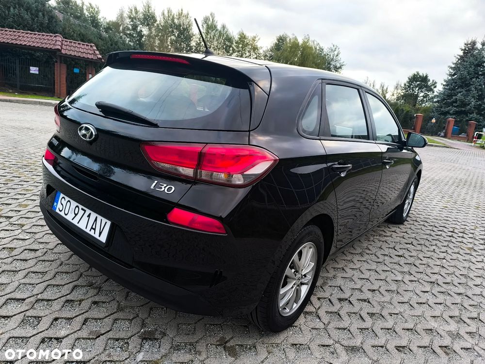 Hyundai i30 1.4 Comfort - 17