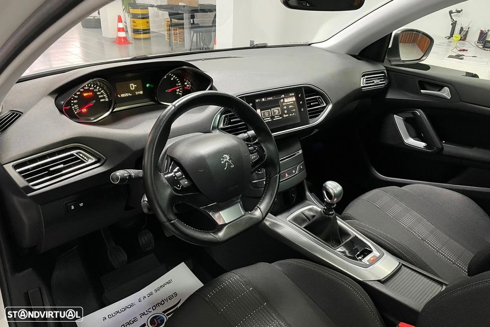 Peugeot 308 SW 1.6 e-HDi Allure J17 - 27