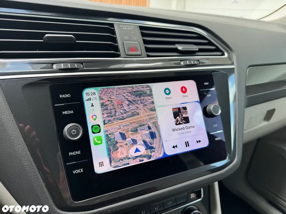 Volkswagen Tiguan - 23