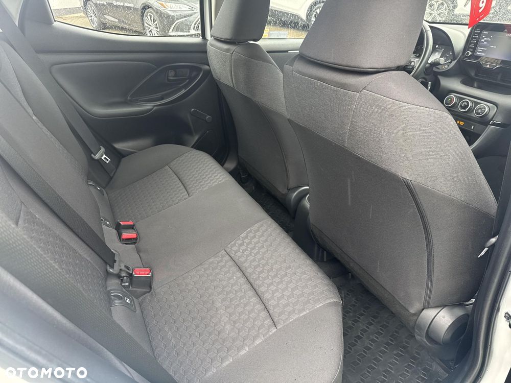 Toyota Yaris 1.5 Comfort CVT - 16