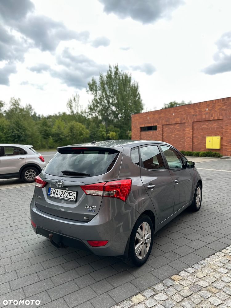 Hyundai ix20 1.4 blue Trend - 11