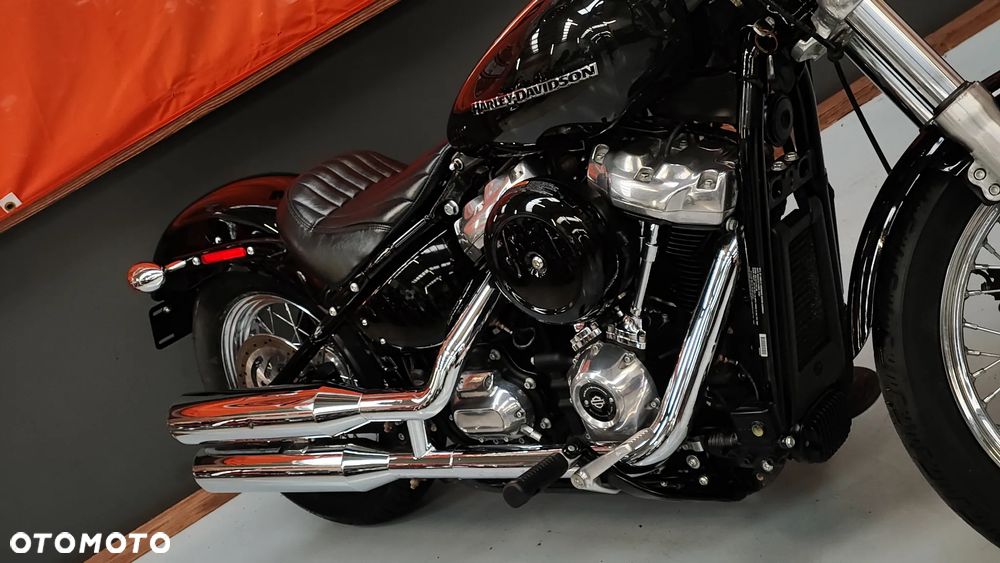 Harley-Davidson Softail Standard - 17
