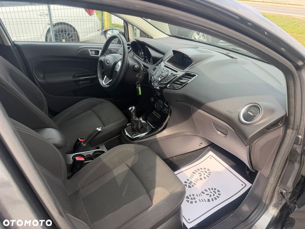 Ford Fiesta 1.0 EcoBoost S&S TITANIUM - 23