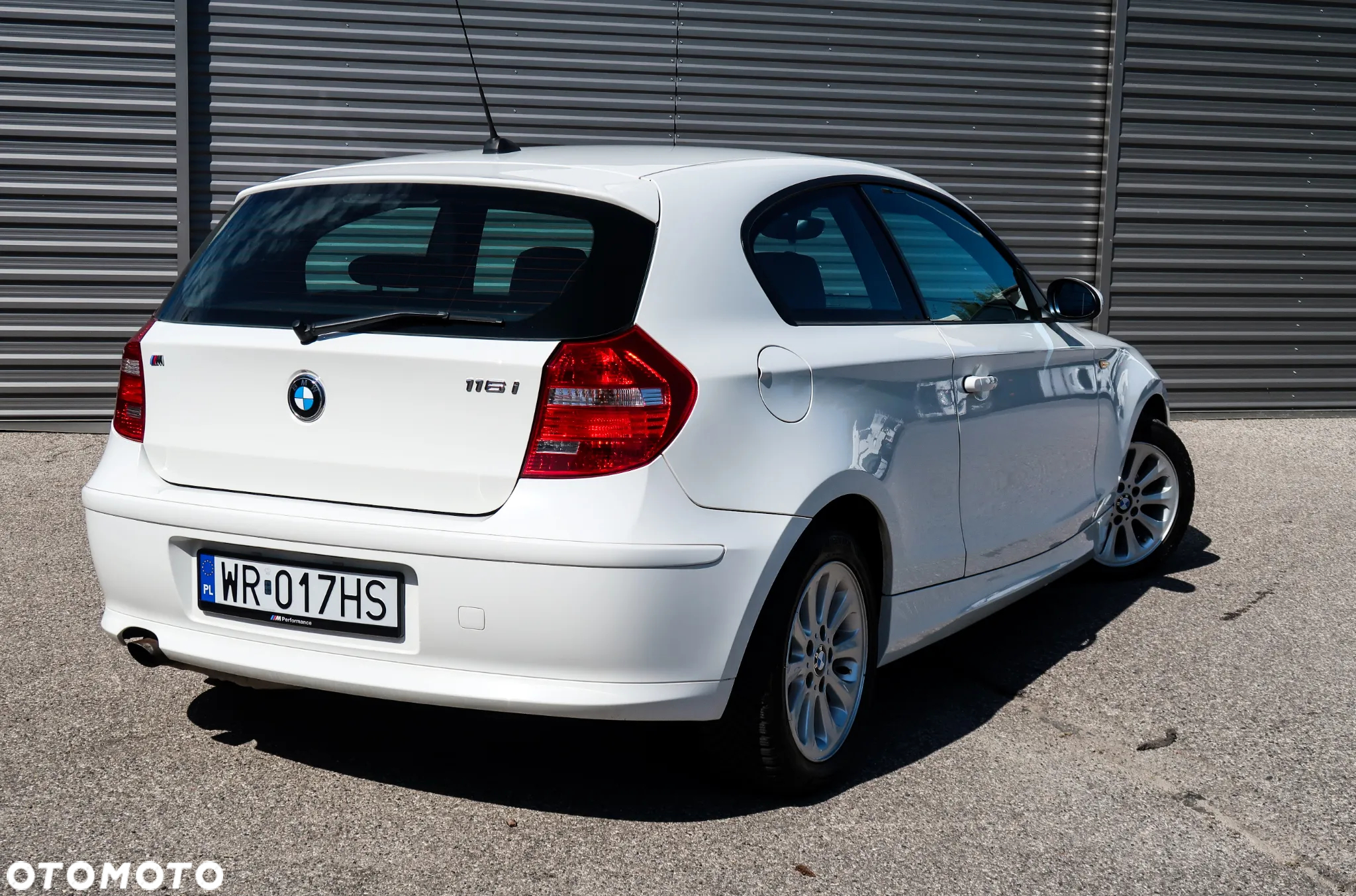 BMW Seria 1 116i - 8