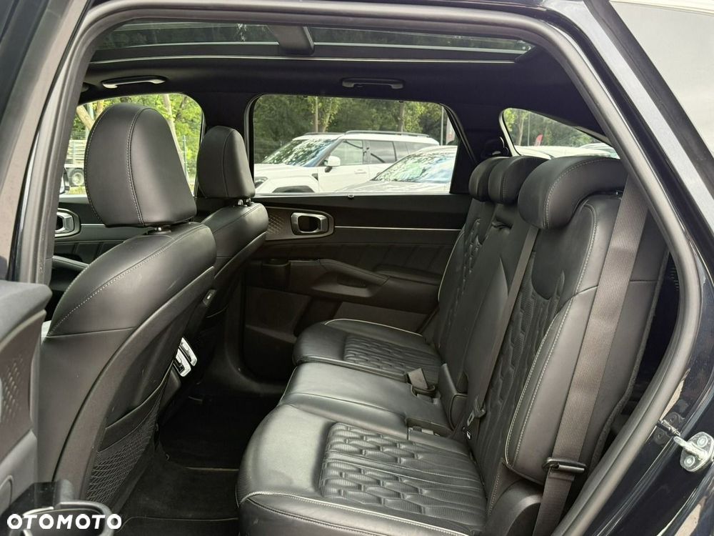 Kia Sorento - 16