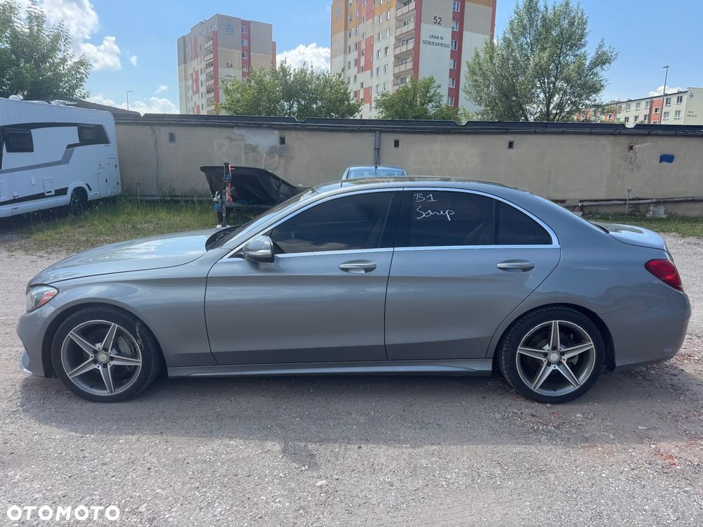 Mercedes-Benz Klasa C 300 7G-TRONIC AMG Line - 2
