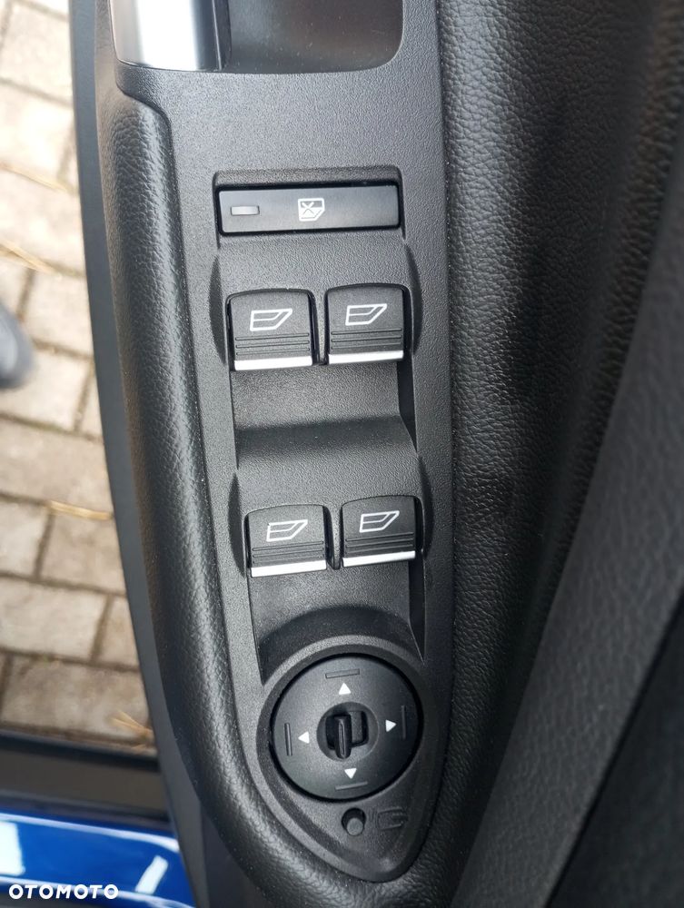 Ford Kuga 1.5 EcoBoost 2x4 Cool & Connect - 19