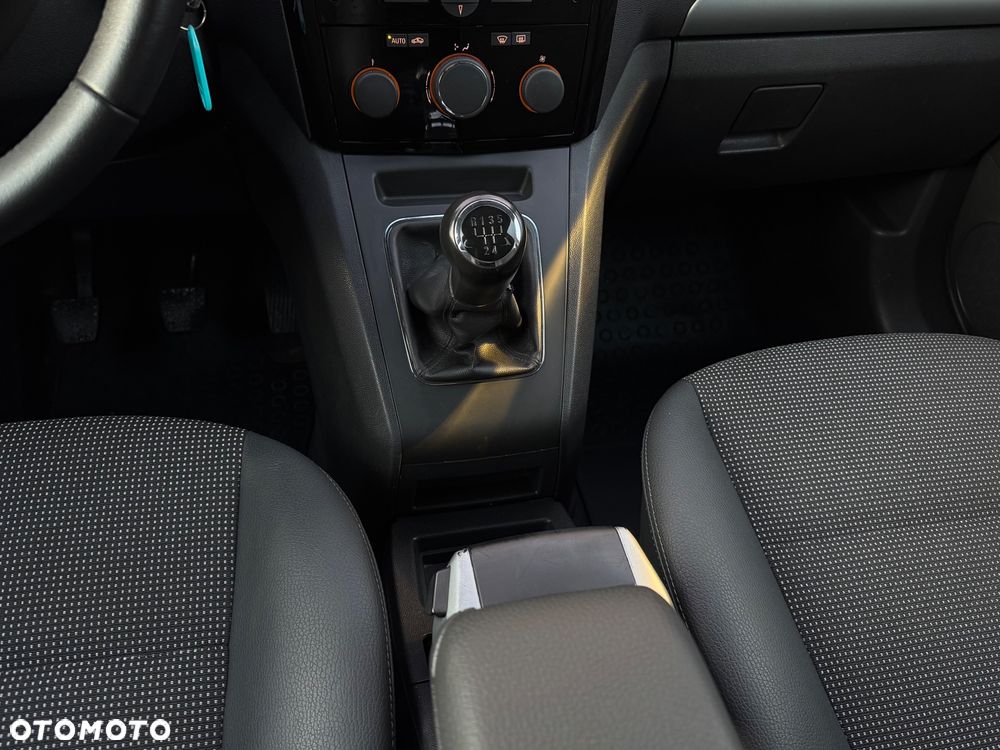 Opel Zafira 1.8 Enjoy - 18