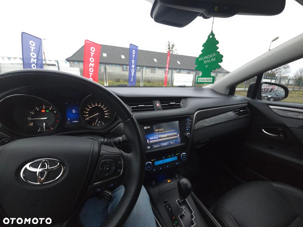 Toyota Avensis 2.0 Prestige NAVI MS - 33
