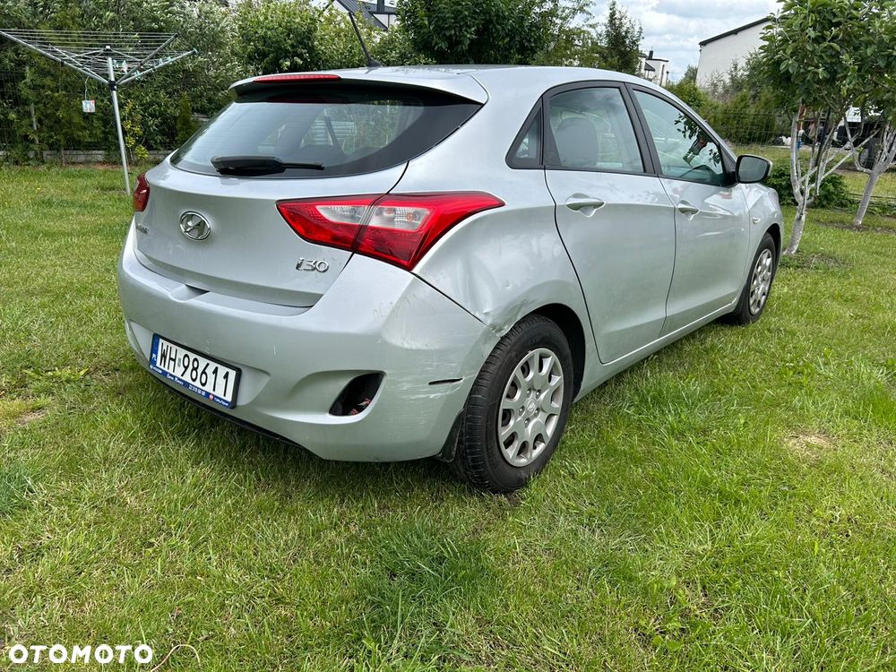 Hyundai i30 1.6 Comfort - 3