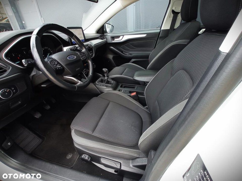 Ford Focus - 12