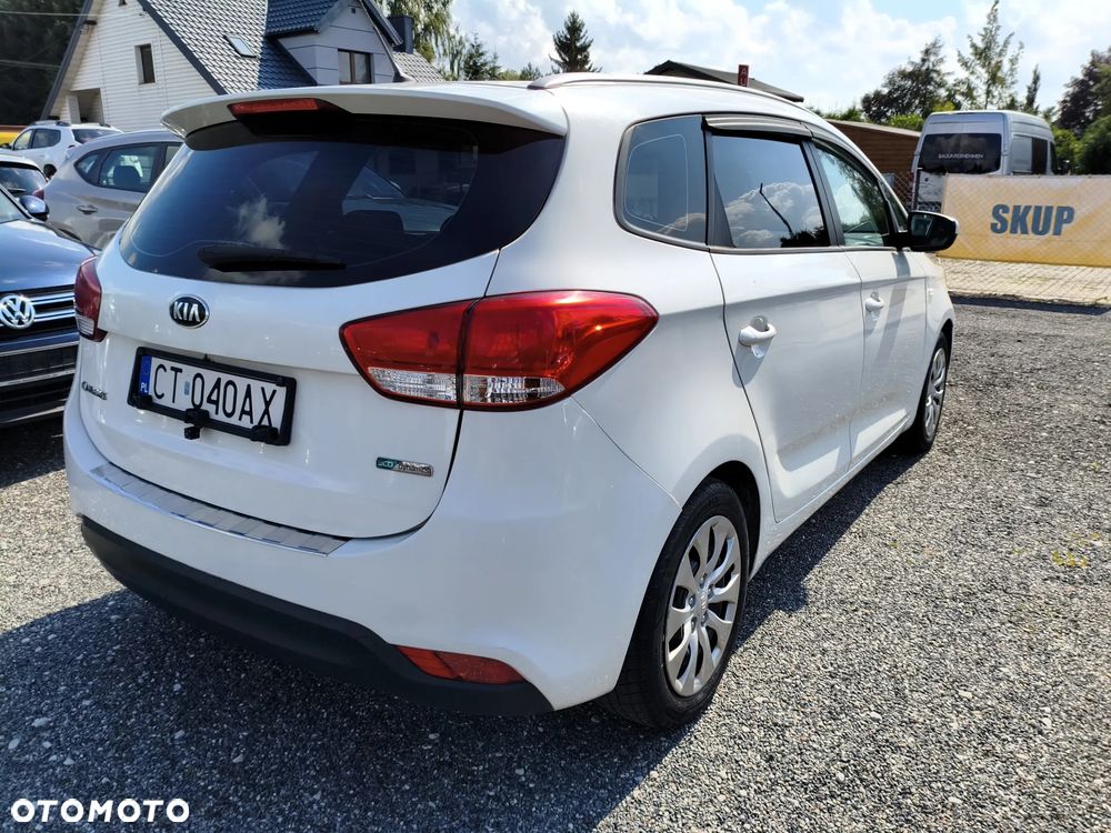 Kia Venga - 12