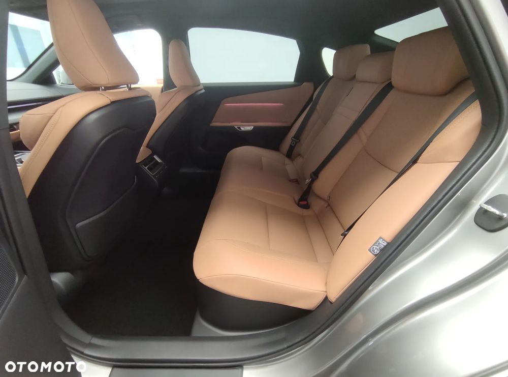 Lexus ES 500e Prestige AWD - 7