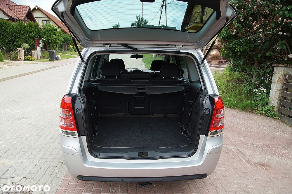 Opel Zafira 1.8 Elegance - 21