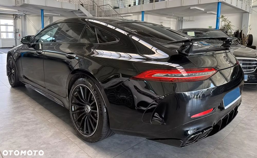 Mercedes-Benz AMG GT - 4