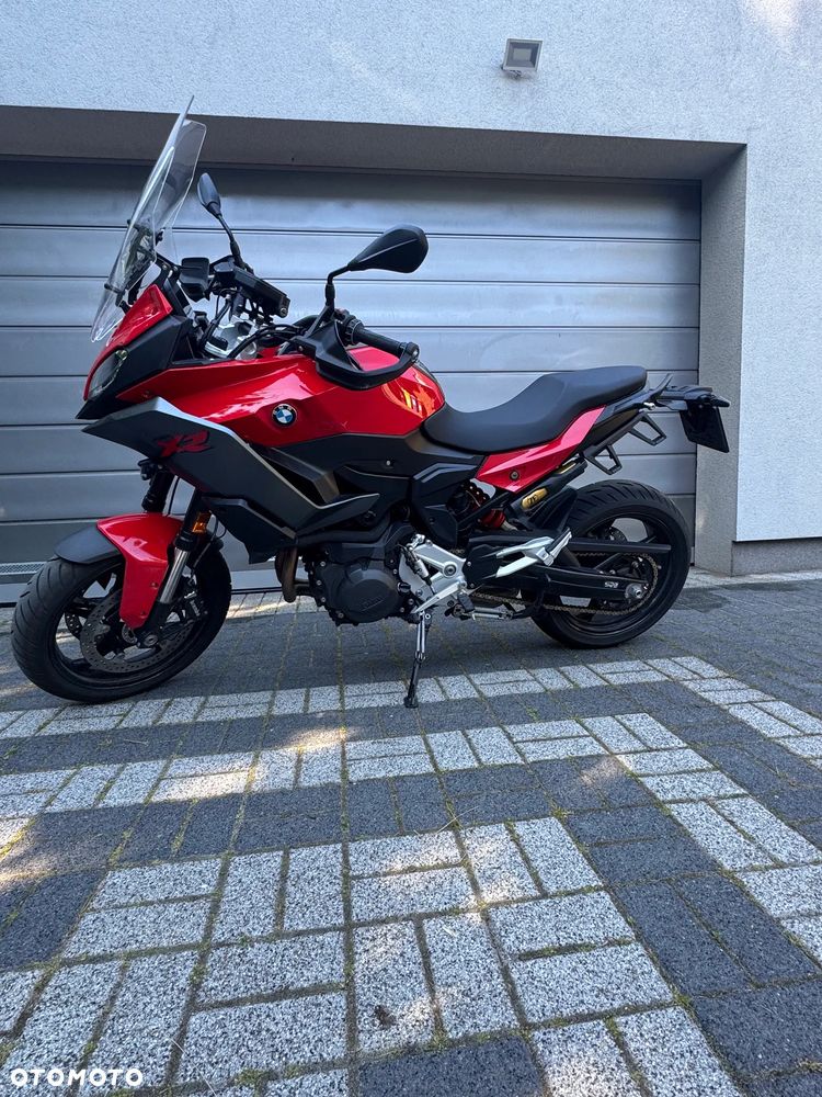 BMW XR - 8