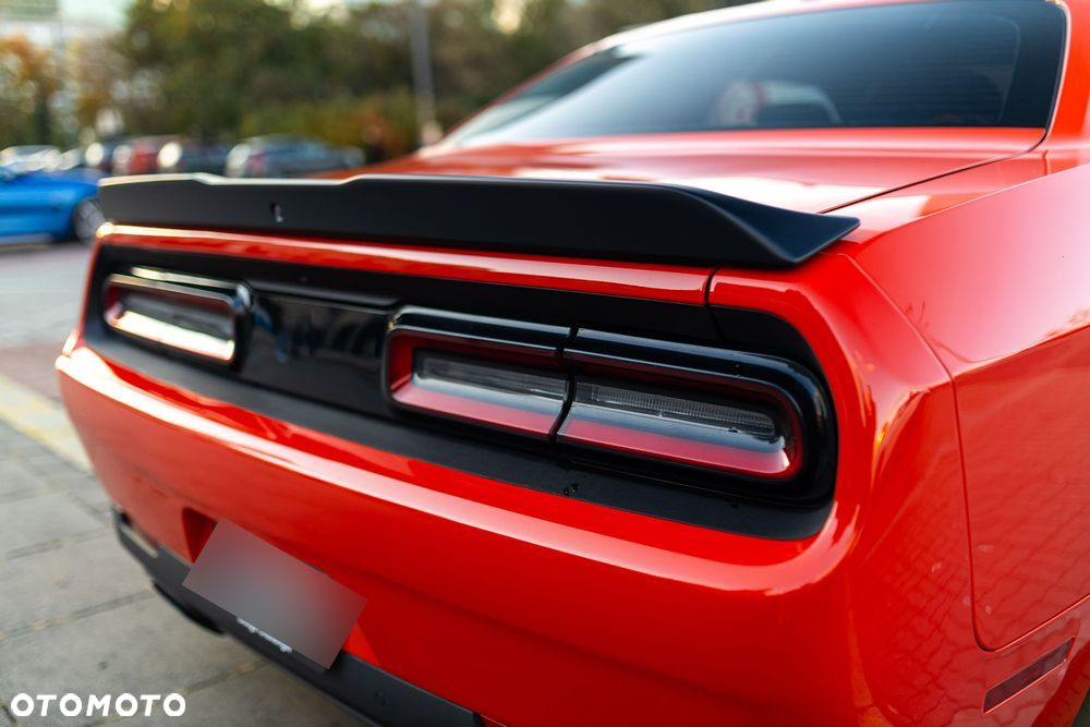 Dodge Challenger - 4