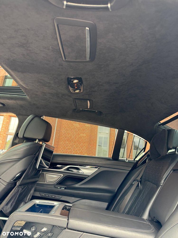 BMW Seria 7 750Ld xDrive - 16