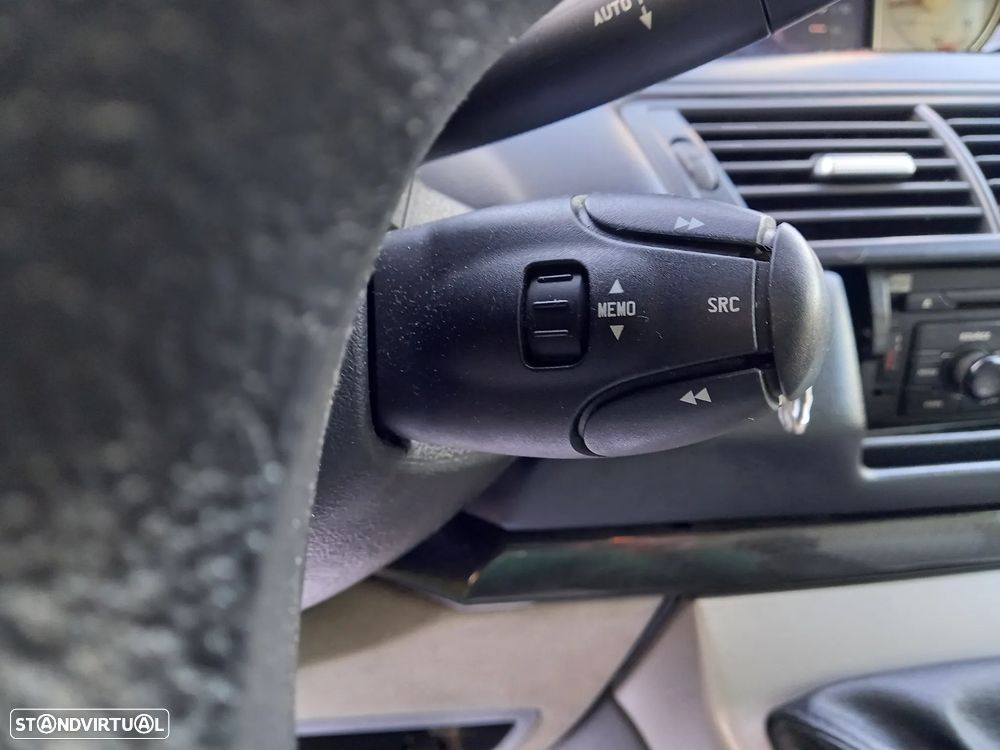 Peugeot 807 2.0 HDi Navteq - 17