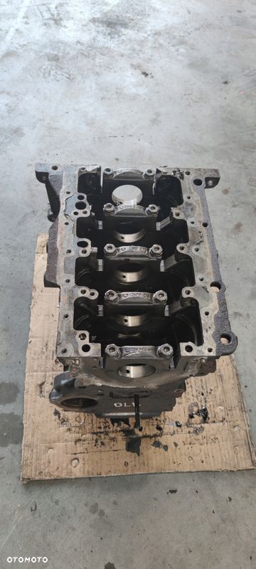 BLOK SILNIKA AUDI A4 B7 A6 C6 2.0 TDI BLB 03G021A - 9
