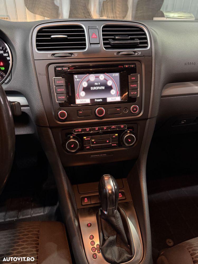Volkswagen Golf 1.6 TDI DPF DSG Trendline - 14