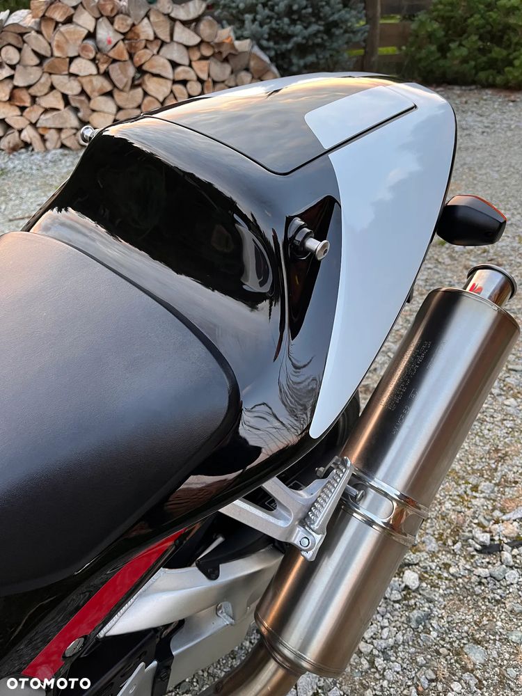 Honda VTR - 19
