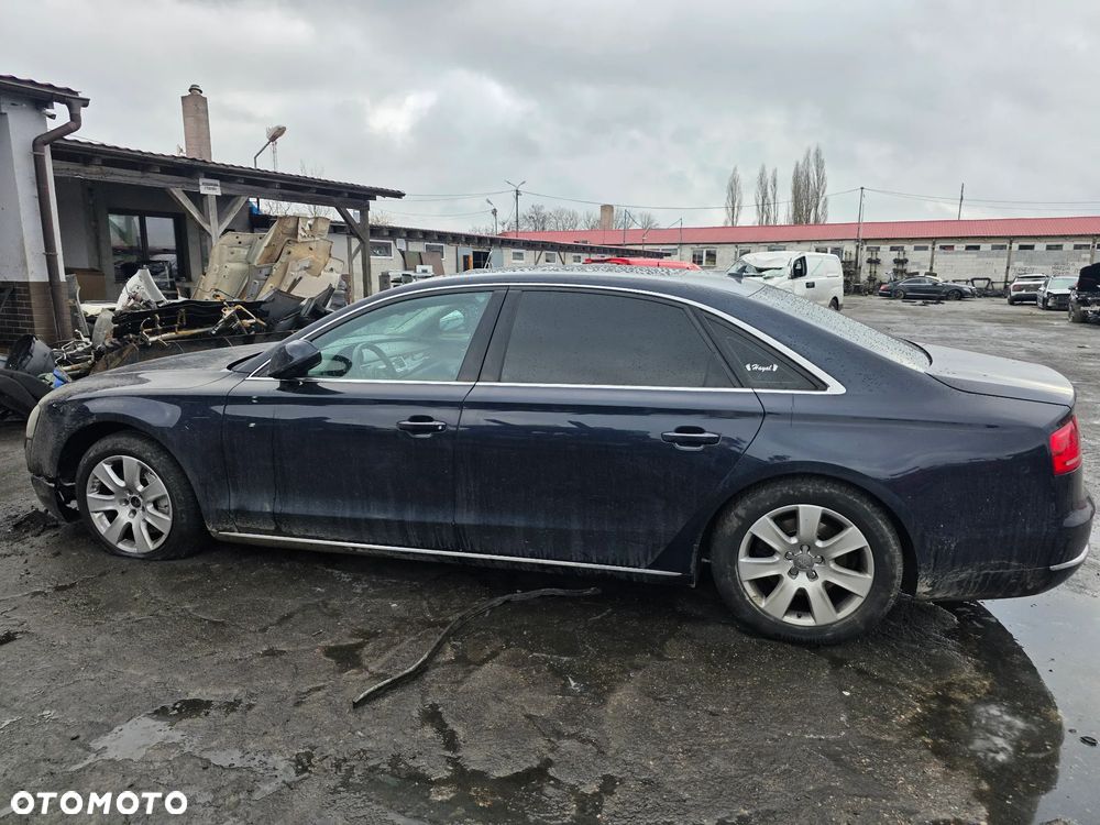 Audi A8 - 2