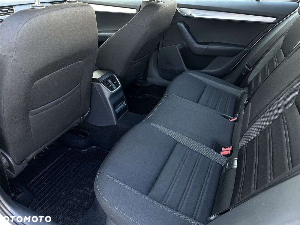 Skoda Octavia 1.0 TSI Ambition - 11