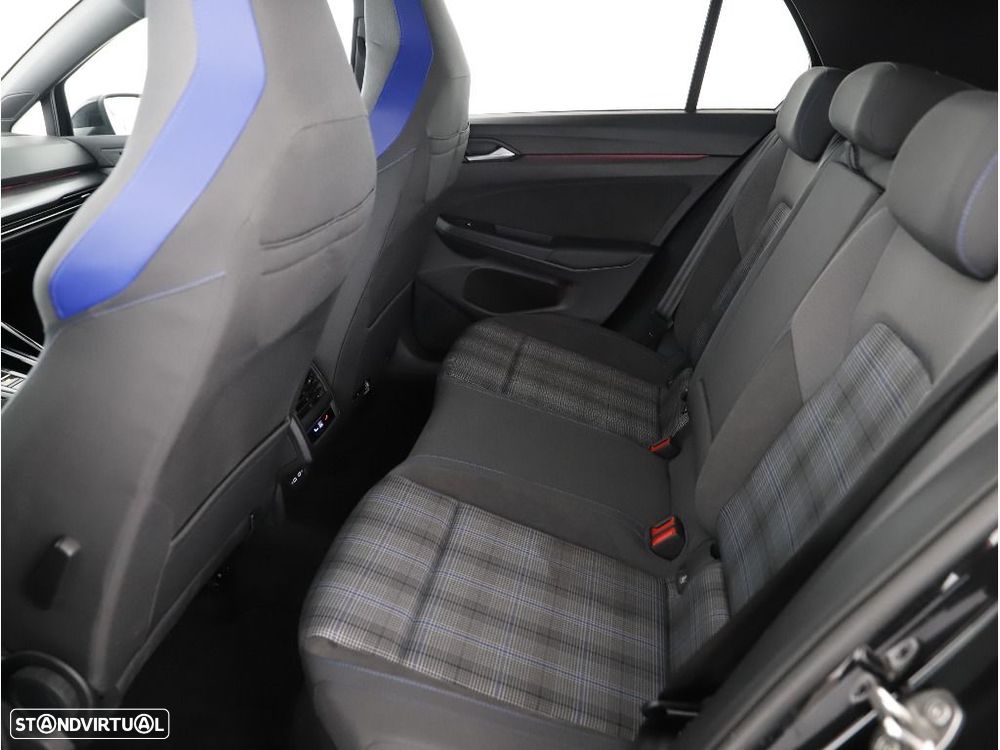 VW Golf 1.5 TSI e-Hybrid GTE DSG - 23