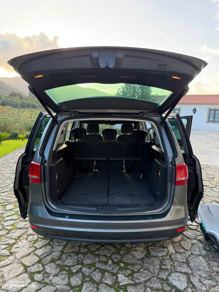 VW Sharan 2.0 TDI Confortline - 14