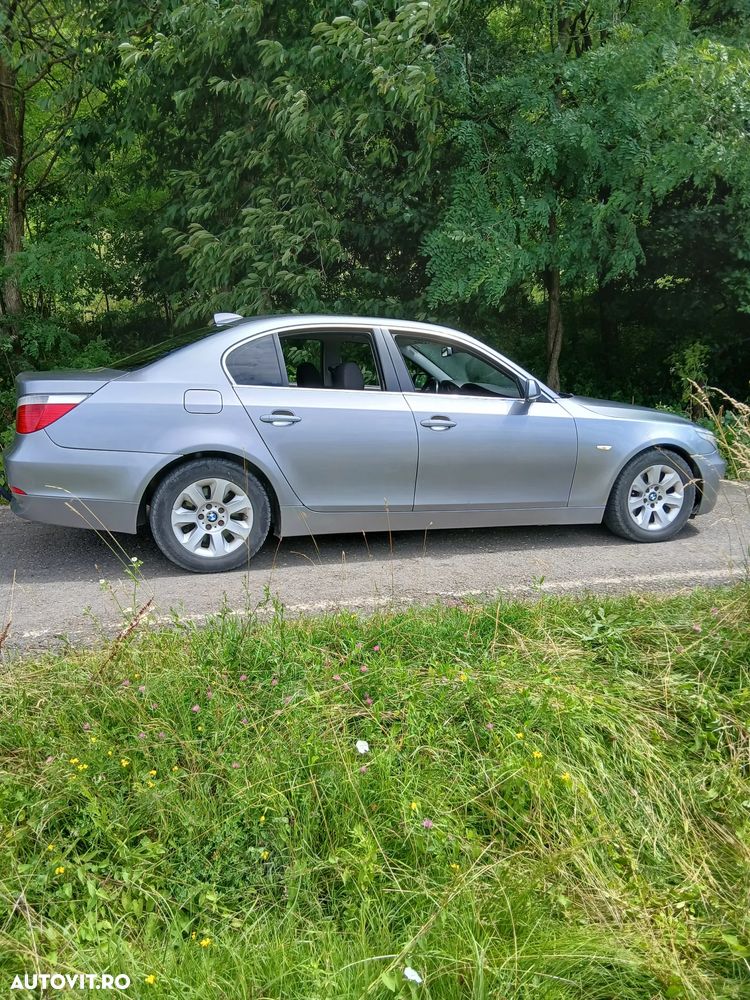 BMW Seria 5 525d Aut. - 8