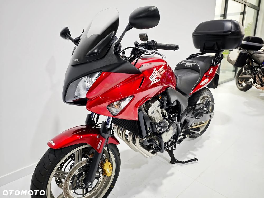 Honda CBF - 15