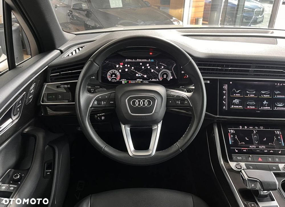 Audi Q7 - 17