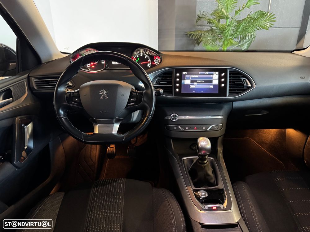 Peugeot 308 SW BlueHDi 120 Stop & Start Allure - 41