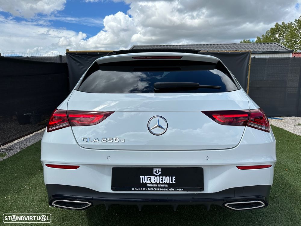 Mercedes-Benz CLA 250 e 8G-DCT AMG Line Advanced Plus - 3