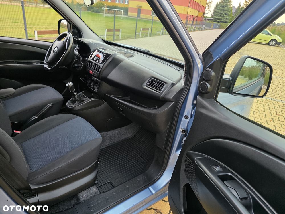 Opel Combo - 18