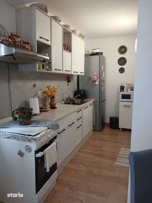 Apartament cu 2 camere, 42 mp, parcare, zona Terra — fotografia 3