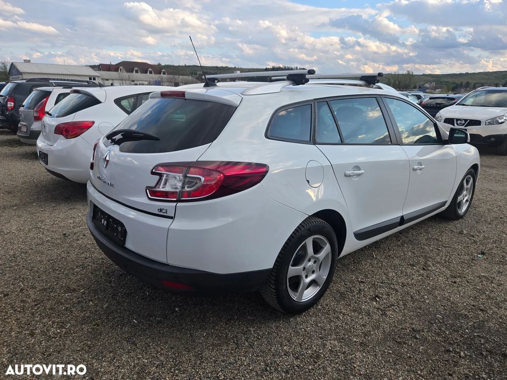 Renault Megane dCi 90 FAP Paris - 4