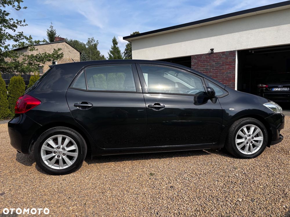 Toyota Auris 1.6 Executive - 4