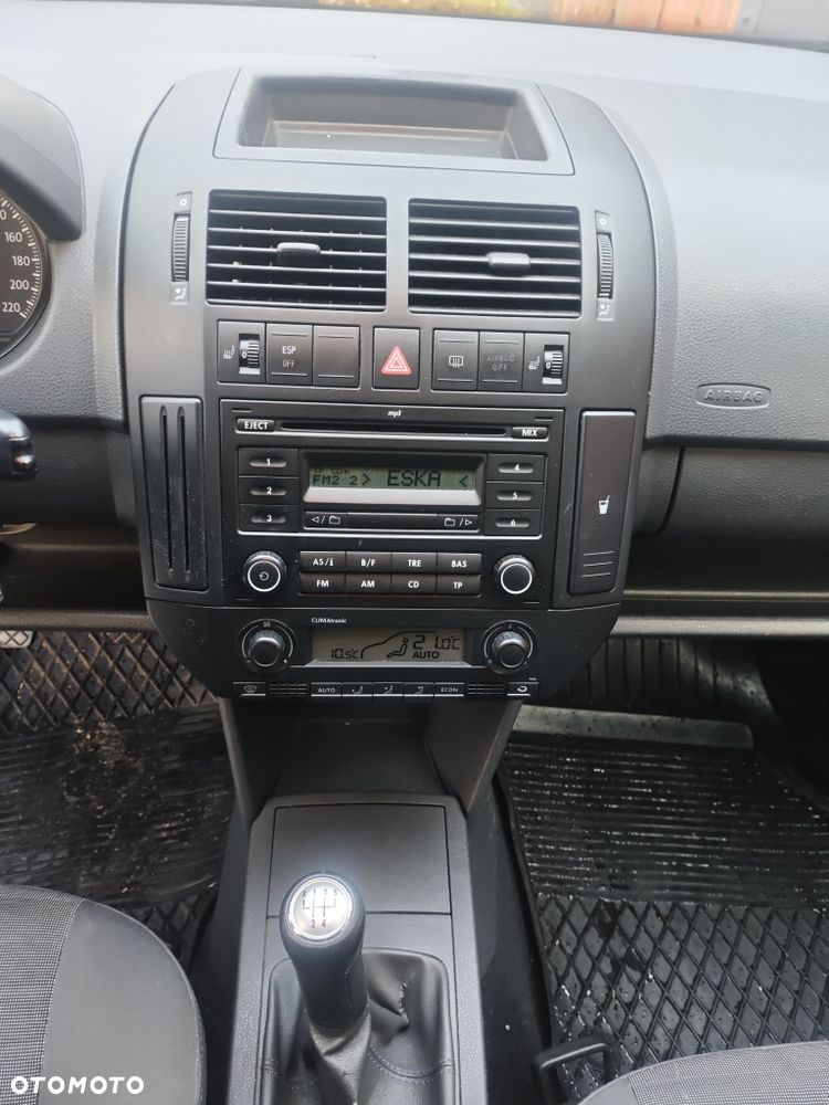 Volkswagen Polo - 7