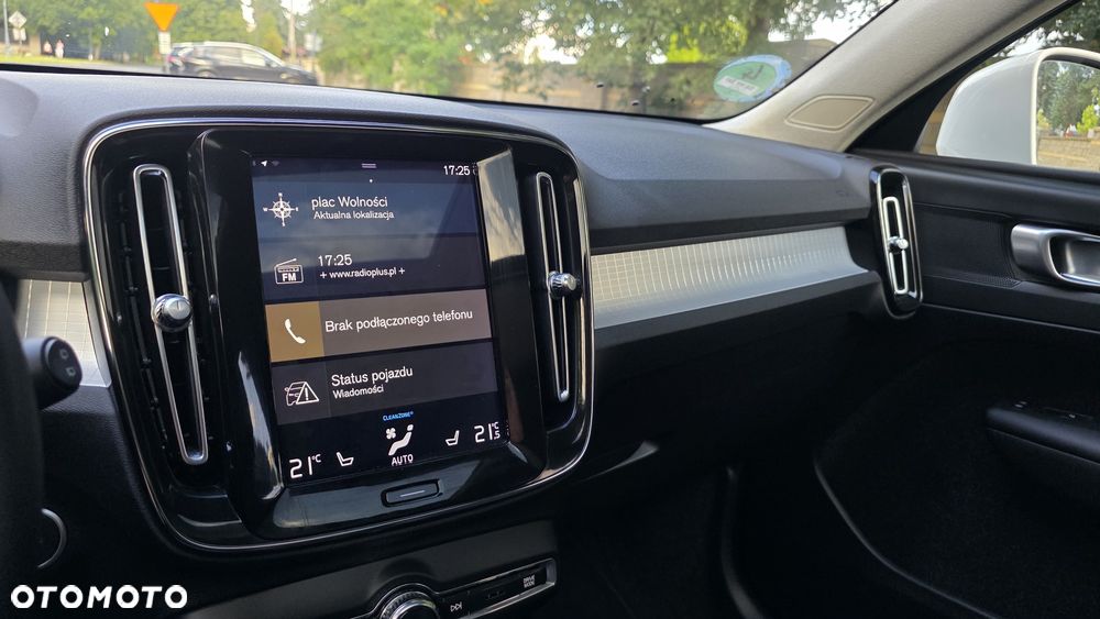 Volvo XC 40 D3 Geartronic Momentum Pro - 8