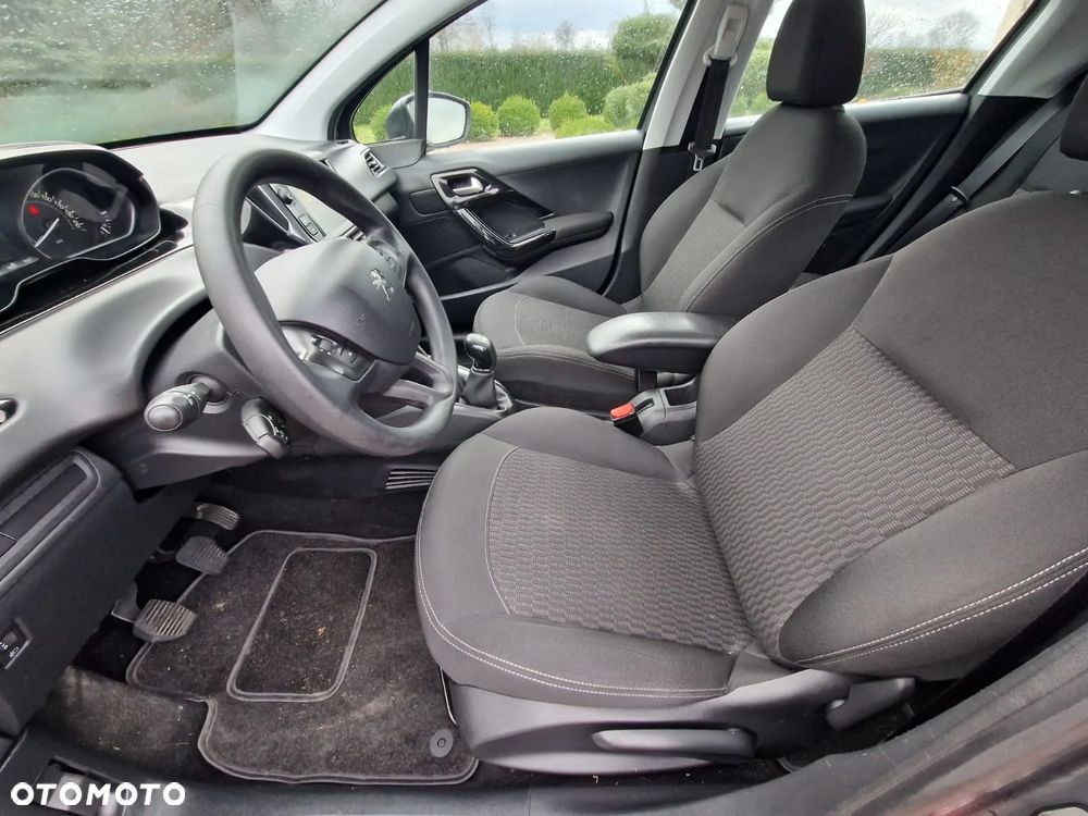 Peugeot 208 1.2 PureTech Allure - 7