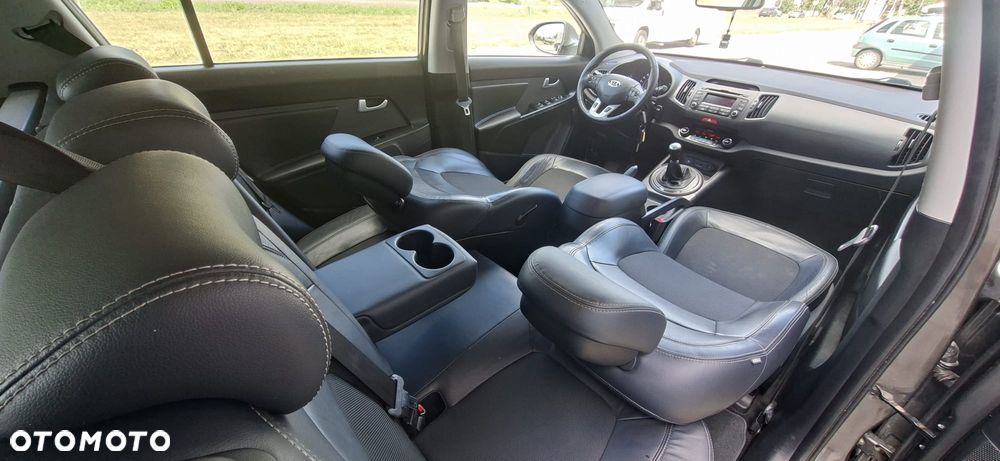 Kia Sportage 2.0 CVVT 2WD Attract - 19