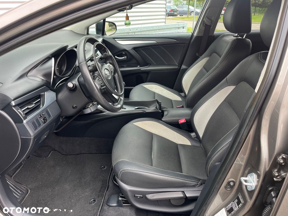 Toyota Avensis Touring Sports 1.8 Multidrive S Edition S+ - 14