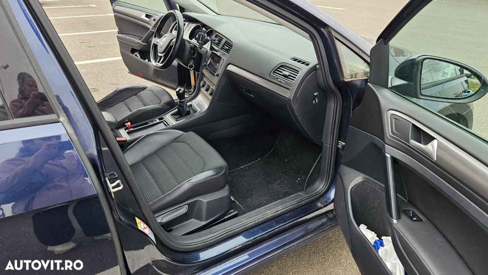 Volkswagen Golf - 4