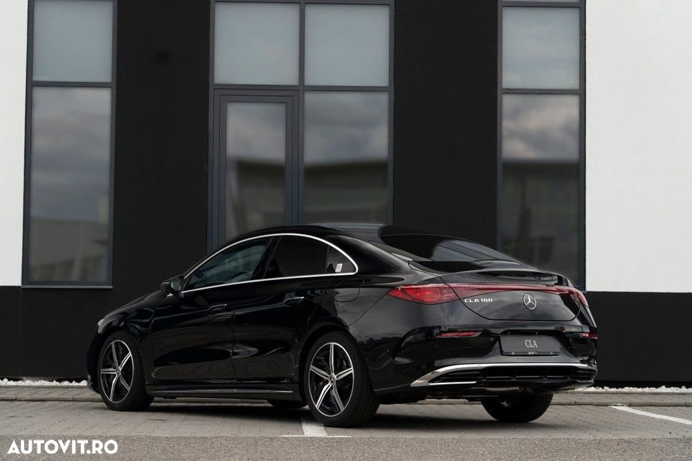 Mercedes-Benz CLA 180 - 4