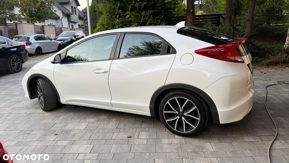 Honda Civic 1.8 i-VTEC Comfort - 12