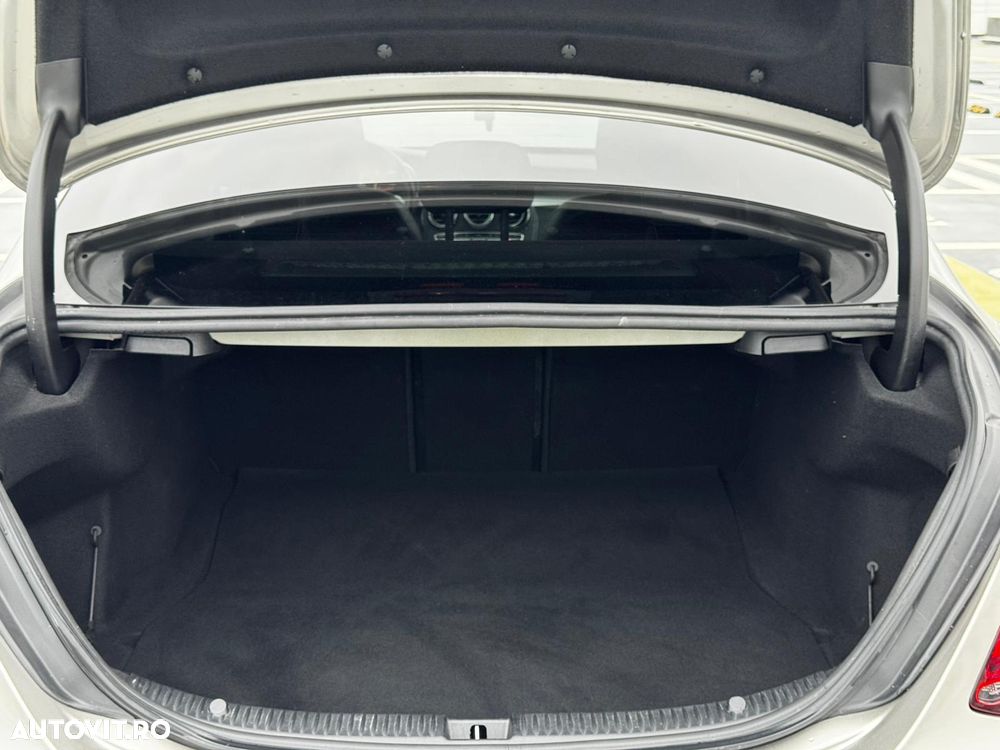 Mercedes-Benz C 220 d 4MATIC T-Modell Aut - 8